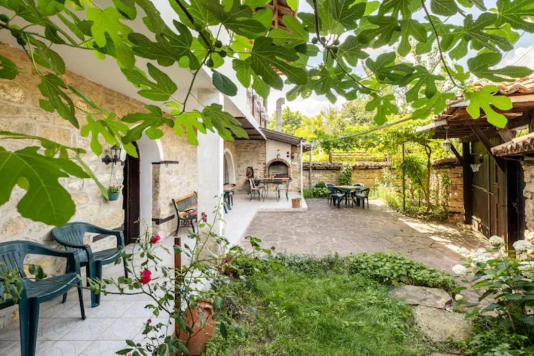 Guest House Geranium Arbanasi Exterior photo