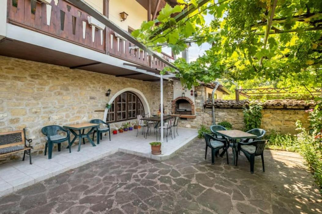 Guest House Geranium Arbanasi Exterior photo